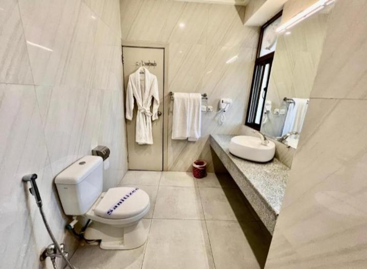 Shelton Suites Bhurban Kültér fotó